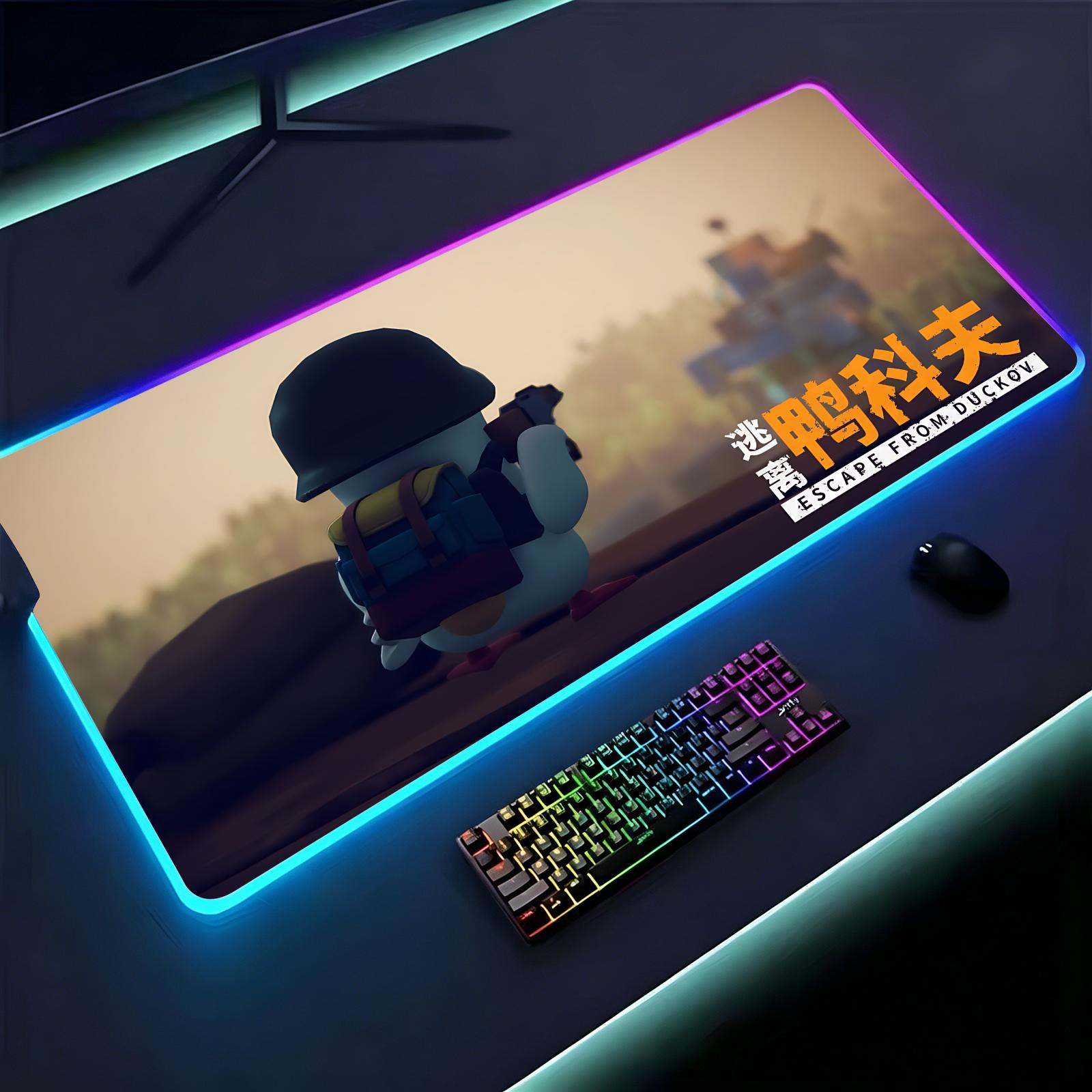Mouse Pad Extended Rgb - 大型RGBバックライト付きeスポーツゲーミングマウスパッド、滑らかな柔らかい布地表面、LED発光拡張デスクマット Escape From Duckov